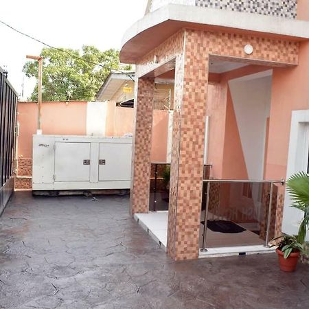 Rush Hotel & Apartments Lagos Bagian luar foto