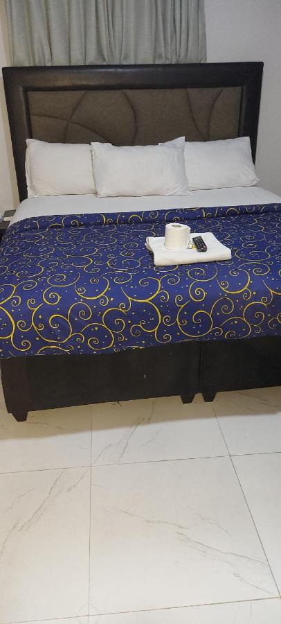 Rush Hotel & Apartments Lagos Bagian luar foto