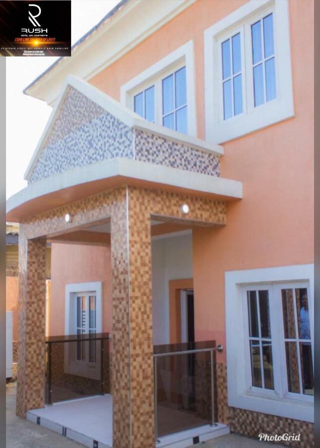 Rush Hotel & Apartments Lagos Bagian luar foto